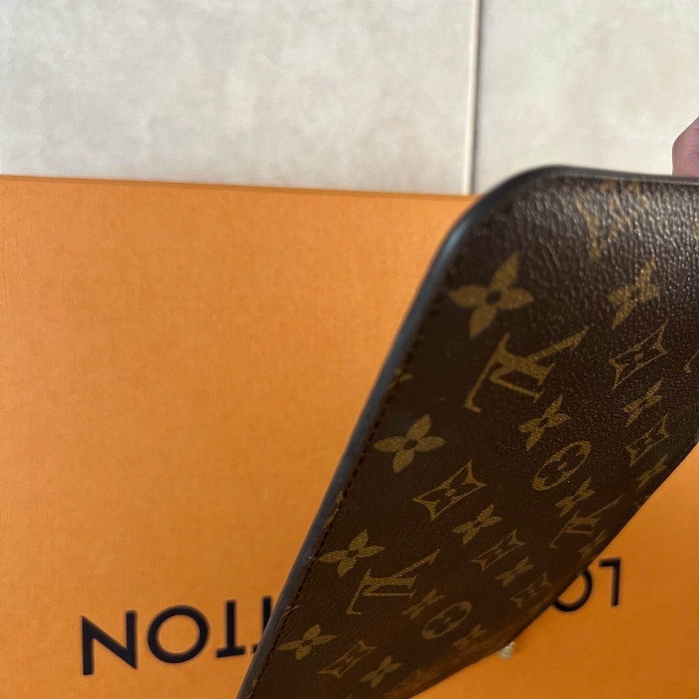 Authentic Louis Vuitton neverfull cloth clutch bag - Picture 9 of 9